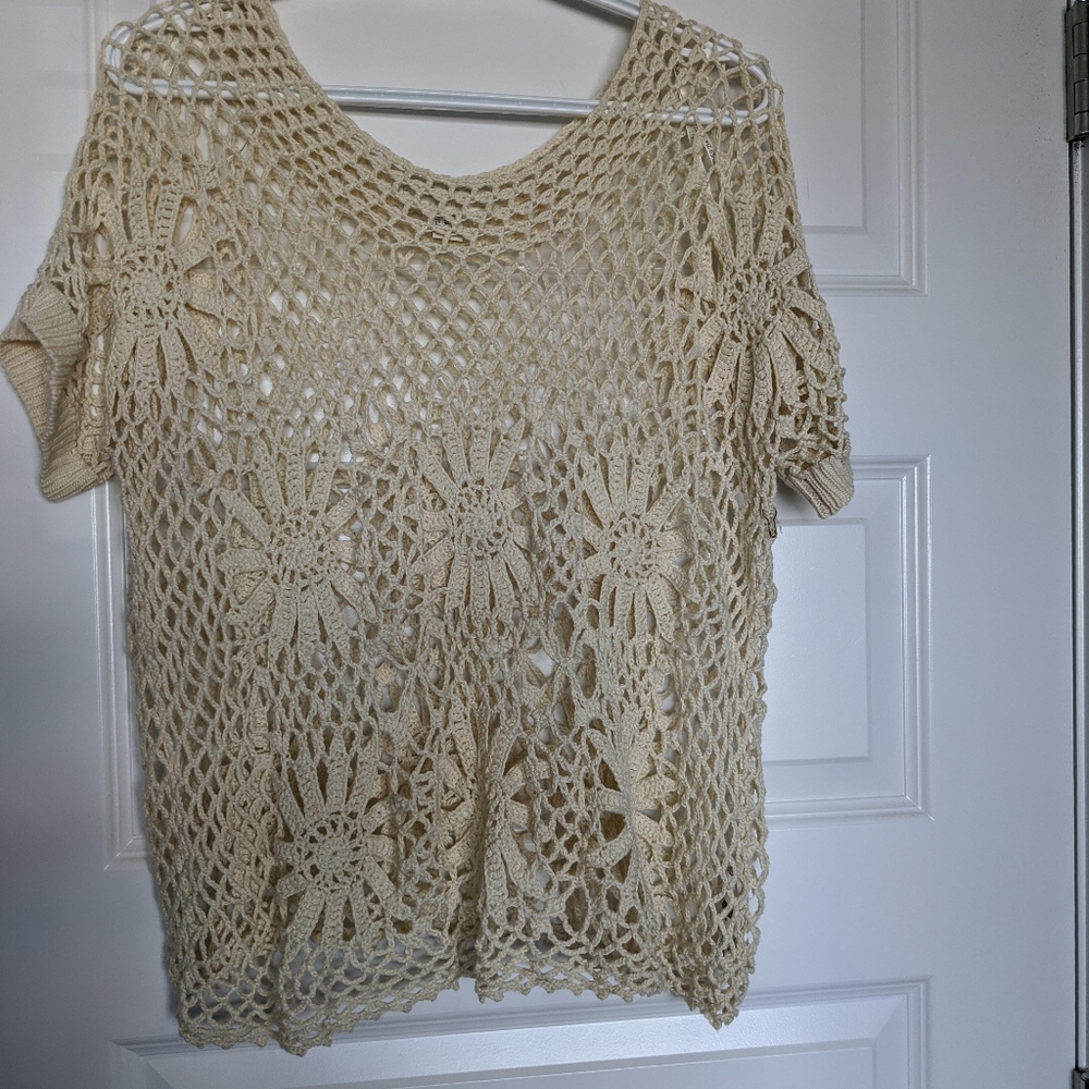 🌟3/$25 - Forever 21 Crochet top